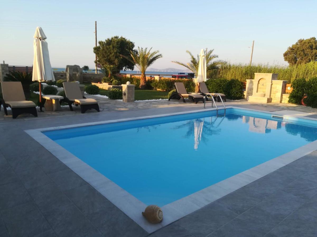 Blue Horizon Villa & Suites Сітія Екстер'єр фото